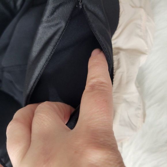 Fabletics Layered Athleisure Compression Shorts Women's Medium - Picture 4 of 9